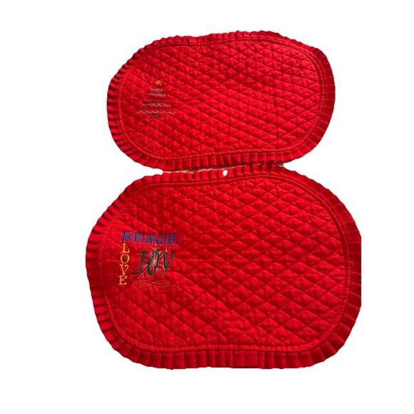 2 Vtg Embroidered Oval Red Quilted Christmas Placemats Ruffle Table Top Decor - Picture 1 of 8